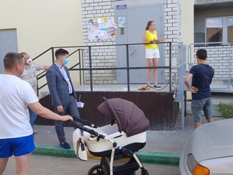 Александр Бондаренко провел встречу с жителями Ленинского района 